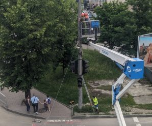 Планові та аварійні роботи з обслуговування освітлення на вулицях Галицька, Набережна, Флотська, Мазепи, Слави Стецько, Симоненка